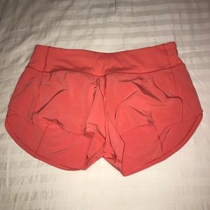 Lululemon speed up shorts 2.5 in inseam EUC